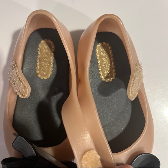 Mini Melissa Mary Jane Flats with Bow - Picture 8 of 13
